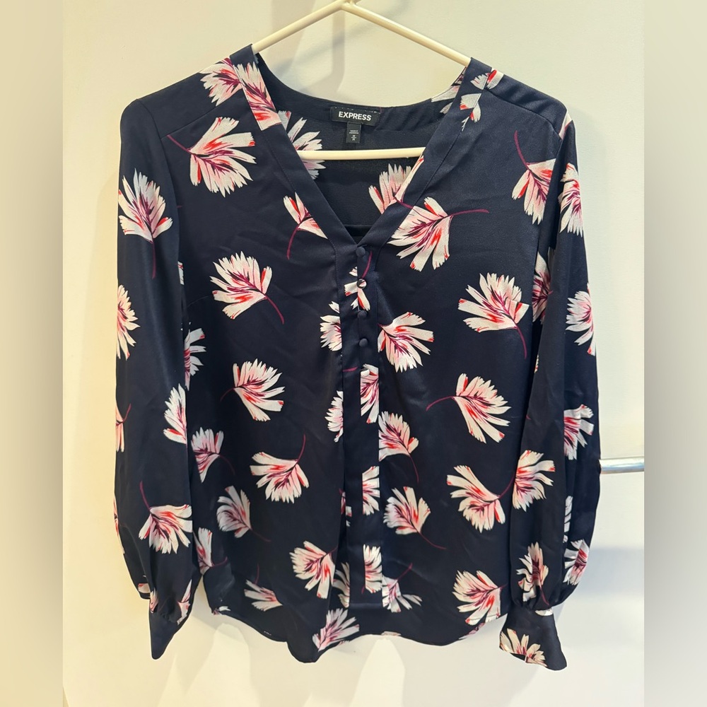Express floral print blouse - size M